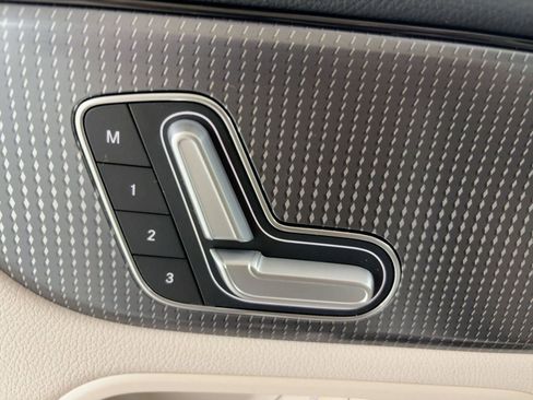 Certified 2022 Mercedes-Benz GLA 250 4MATIC image 20