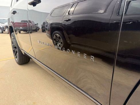 New 2026 Jeep Grand Wagoneer Limited image 4
