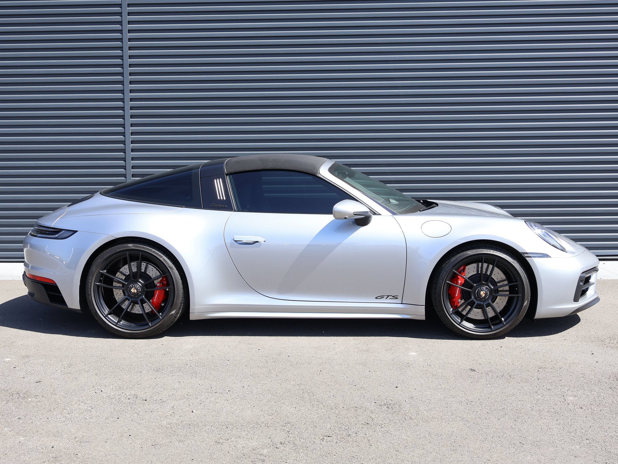 Certified 2022 Porsche 911 Targa 4 GTS w/ Premium Package AWD/4WD image 11