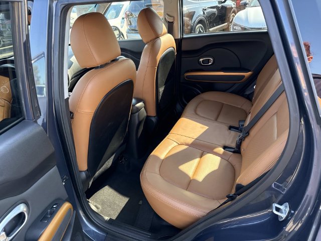 Used 2016 Kia Soul ! w/ Premium Package FWD image 17