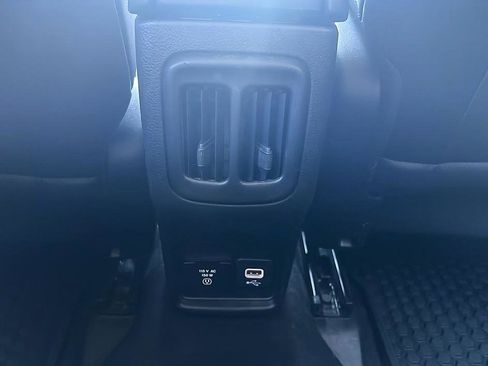 Used 2019 Jeep Compass Latitude w/ Cold Weather Group image 28