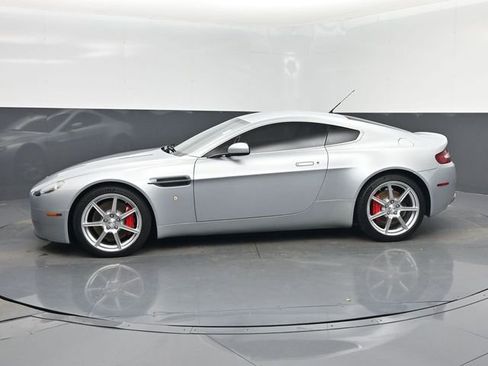 Used 2007 Aston Martin V8 Vantage Coupe image 10
