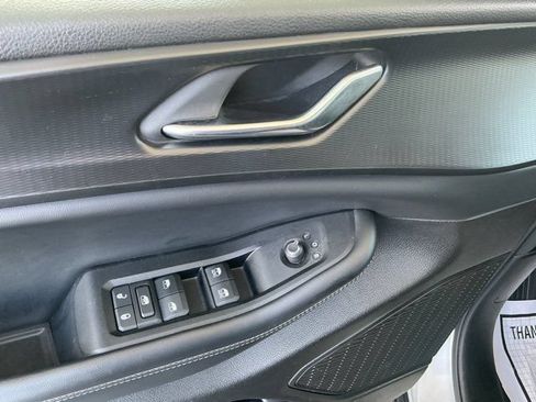 Used 2024 Jeep Grand Cherokee Altitude AWD/4WD image 17