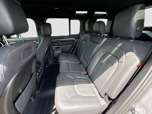 Used 2020 Land Rover Defender 110 X AWD/4WD image 27
