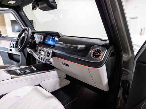 Used 2026 Mercedes-Benz G 63 AMG 4MATIC image 34