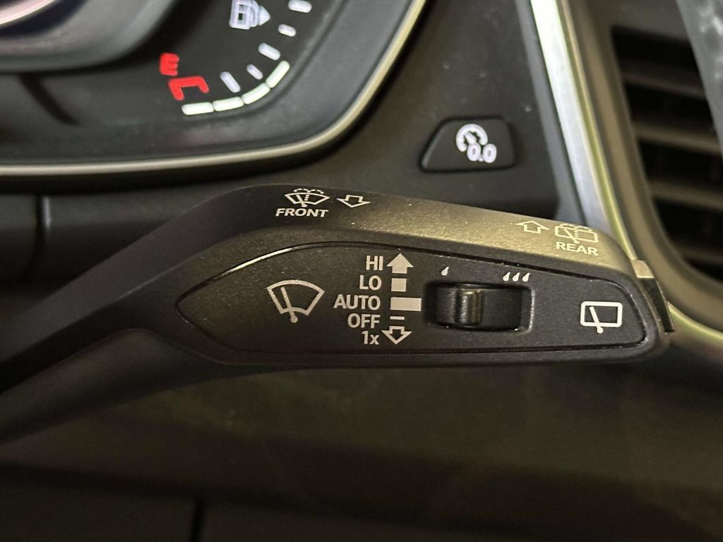Used 2018 Audi Q5 2.0T Premium Plus AWD/4WD image 28