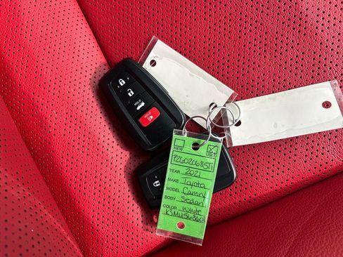 Used 2021 Toyota Camry XSE w/ Cold Weather Package image 32