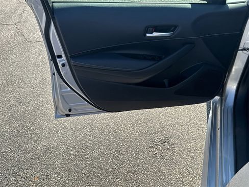 Used 2022 Toyota Corolla SE image 10