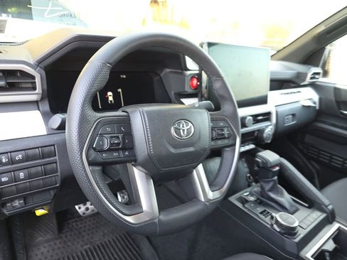 Used 2024 Toyota Tacoma TRD Sport AWD/4WD image 5
