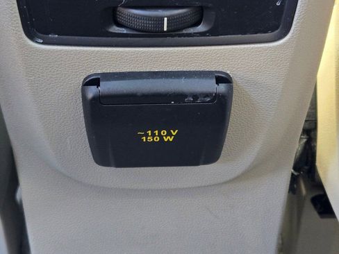 Used 2014 Ford Escape Titanium image 17