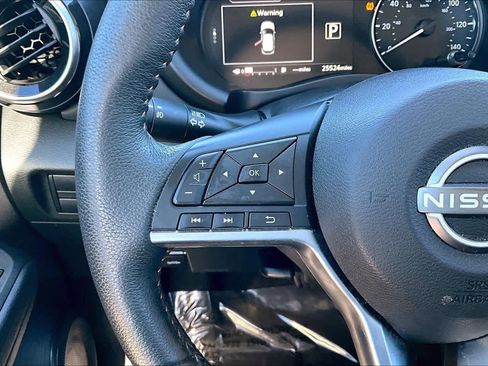 Used 2024 Nissan Kicks SR w/ SR Premium Package image 24