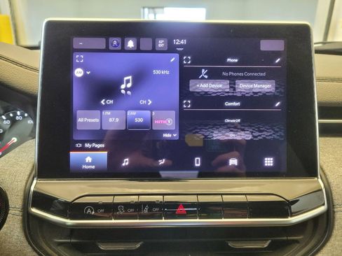 Used 2024 Jeep Compass Latitude image 25