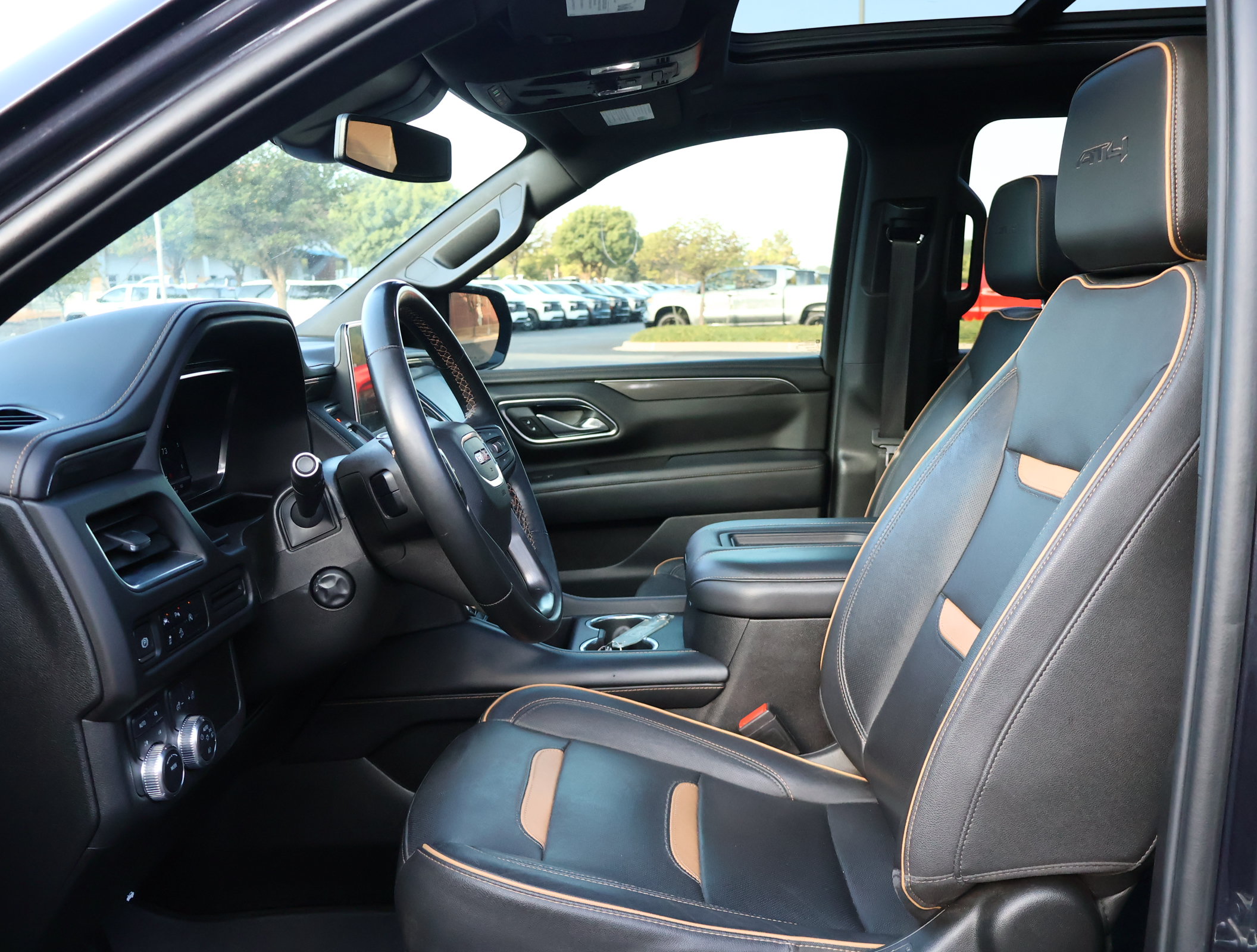Used 2023 GMC Yukon XL AT4 w/ LPO, Floor Liner Package AWD/4WD image 12