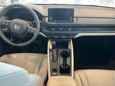 Used 2023 Honda Accord EX image 26