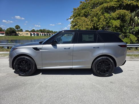 New 2026 Land Rover Range Rover Sport Dynamic SE AWD/4WD image 7