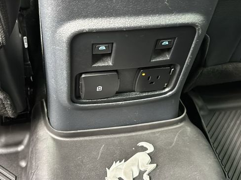 Used 2022 Ford Bronco Wildtrak AWD/4WD image 9