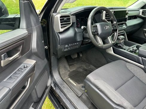 Used 2022 Toyota Tundra SR5 image 7