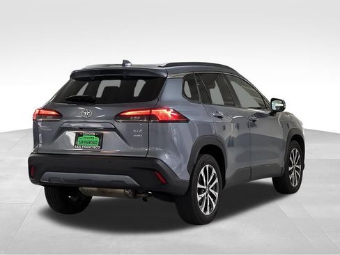 Used 2023 Toyota Corolla Cross XLE w/ Convenience Package AWD/4WD image 5
