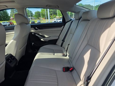 Used 2018 Honda Accord EX-L image 15