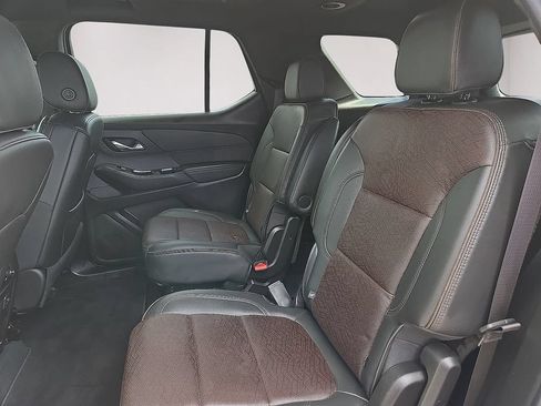 Used 2022 Chevrolet Traverse High Country FWD image 10