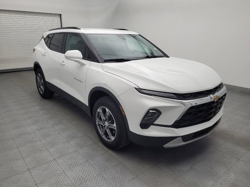 Used 2024 Chevrolet Blazer LT w/ Convenience Package FWD image 13