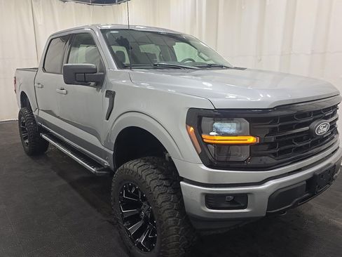 Used 2025 Ford F150 XLT w/ Equipment Group 301A Standard AWD/4WD image 3