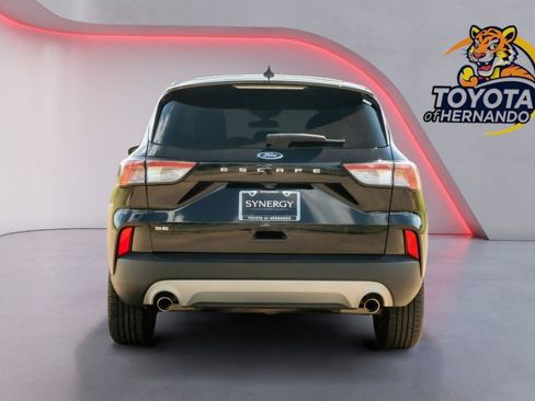 Used 2022 Ford Escape SE w/ Convenience Package FWD image 7