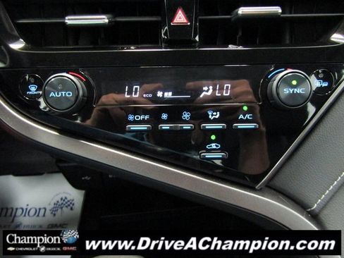 Used 2024 Toyota Camry SE image 27