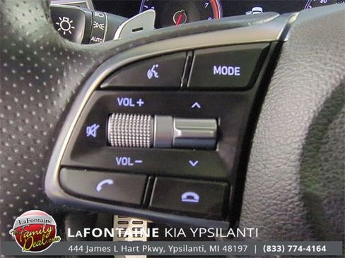 Used 2020 Genesis G70 3.3T image 19