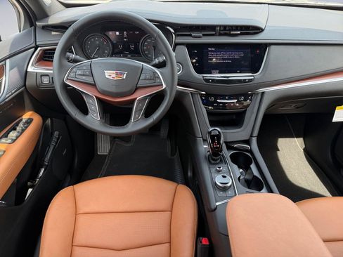 New 2026 Cadillac XT5 Premium Luxury w/ Driver Assist Package image 15