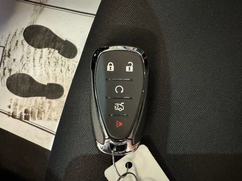 Used 2024 Chevrolet Malibu LT FWD image 17