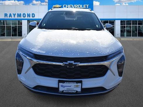 New 2026 Chevrolet Trax LT w/ Driver Confidence Package image 9