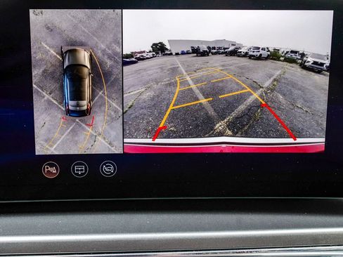 Used 2024 Cadillac Lyriq Tech w/ Driver Assist Package AWD/4WD image 20