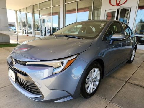 New 2026 Toyota Corolla XLE FWD image 5