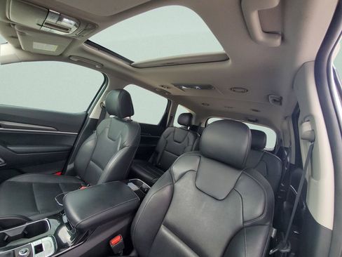 Used 2022 Kia Telluride S FWD image 25