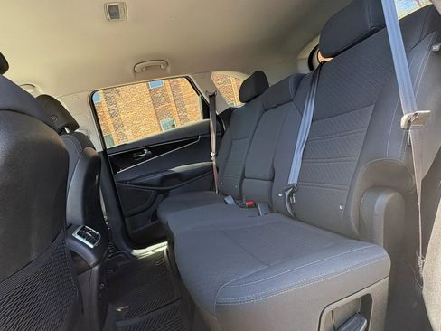 Used 2017 Kia Sorento LX FWD image 23