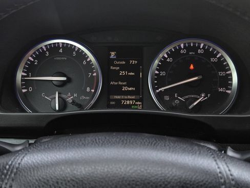 Used 2017 Toyota Highlander XLE FWD image 6