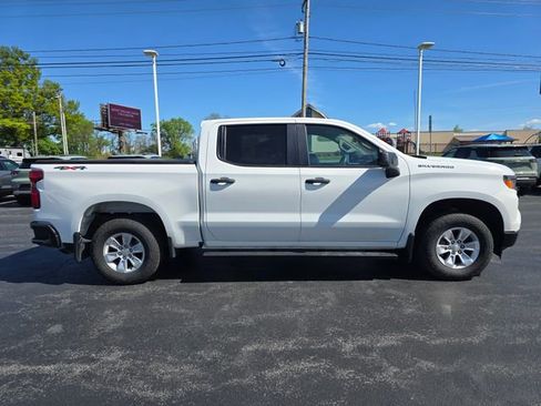 Used 2023 Chevrolet Silverado 1500 W/T w/ WT Value Package AWD/4WD image 4