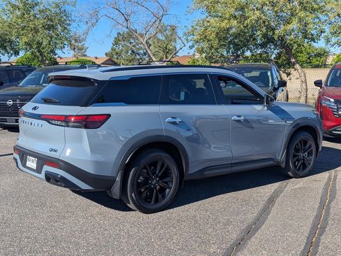 Certified 2025 INFINITI QX60 Luxe w/ Black Edition image 8