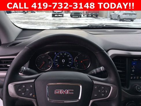 Used 2023 GMC Acadia AT4 w/ Technology Package image 6