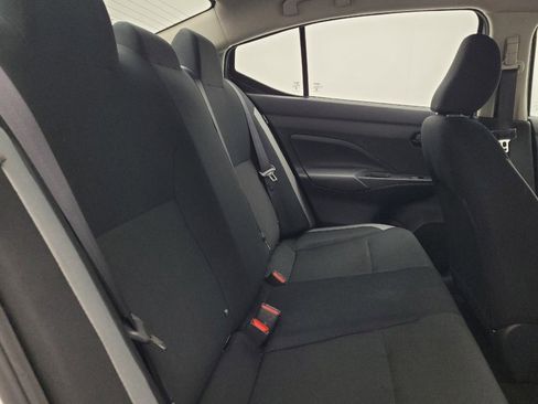 Used 2025 Nissan Versa S image 19