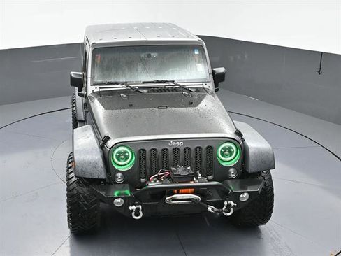 Used 2018 Jeep Wrangler Sport AWD/4WD image 36