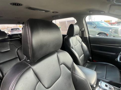 Used 2024 Kia Telluride LX image 28
