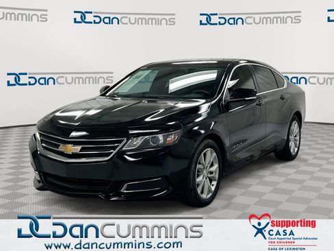 Used 2017 Chevrolet Impala LT FWD image 1
