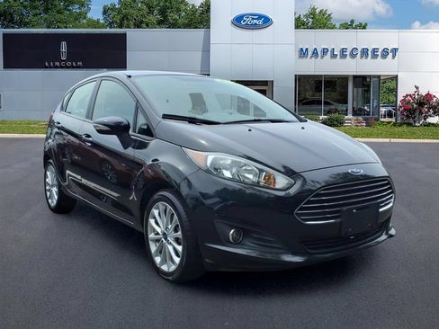 Used 2014 Ford Fiesta SE w/ Equipment Group 201A FWD image 1
