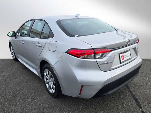 Certified 2025 Toyota Corolla LE image 5