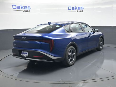 New 2026 Kia K4 LXS image 8