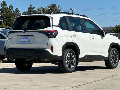New 2026 Subaru Forester AWD/4WD image 3