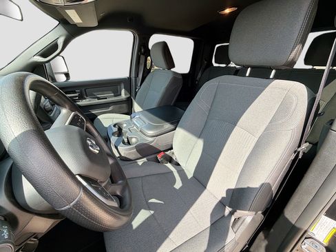 Used 2024 RAM 3500 Tradesman image 21