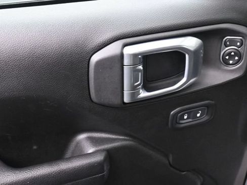 Used 2023 Jeep Wrangler Unlimited Sport AWD/4WD image 8